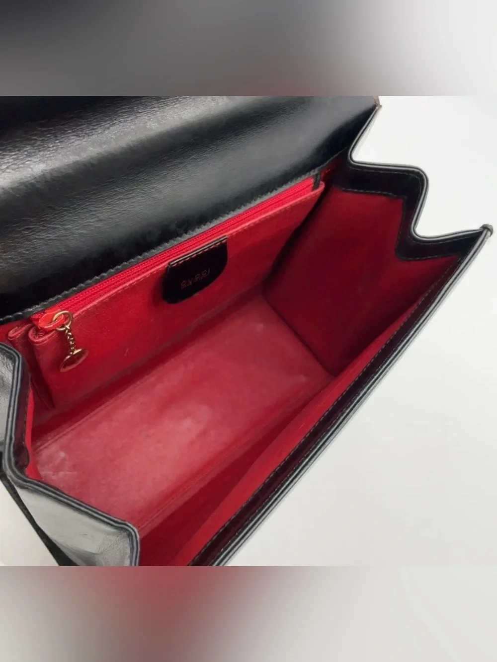 Gucci Black Leather vintage Top-Handle Bag with Gold & keys Authentic! Adorbs 🥰